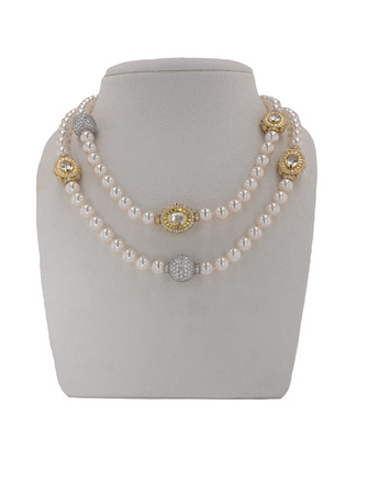 Happiness Pearl Necklace on bust_81821115